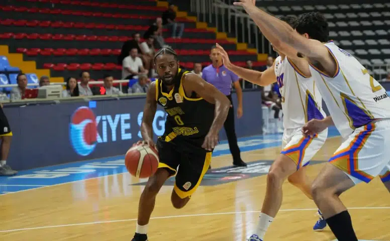 Konya Büyükşehir sezona galibiyetle başladı