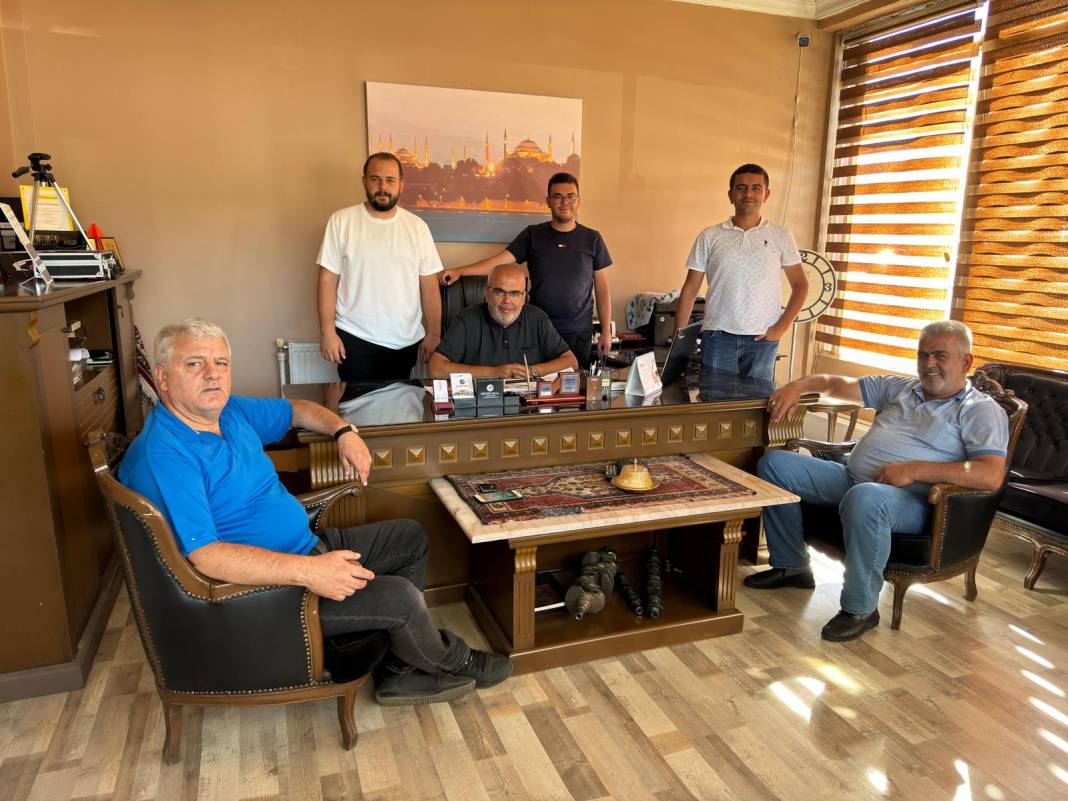 Çelik'ten Şahin Galeri'ye ziyaret 1