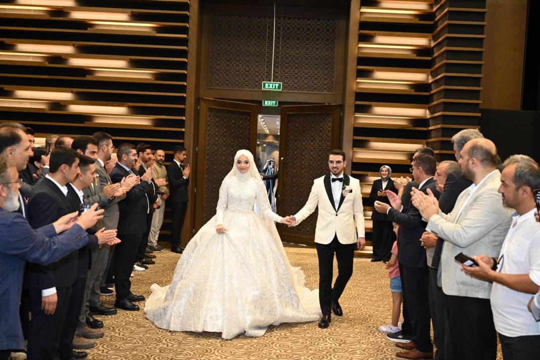 Başkan Altay’ın oğlu Ali Necati evlendi 9