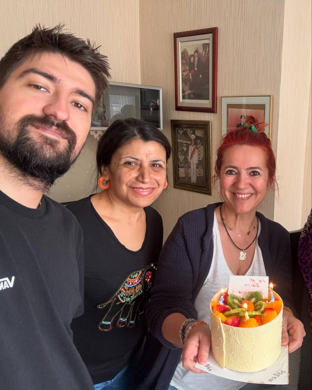 Konya magazin hayatında neler oldu? (6 Nisan 2025) 8