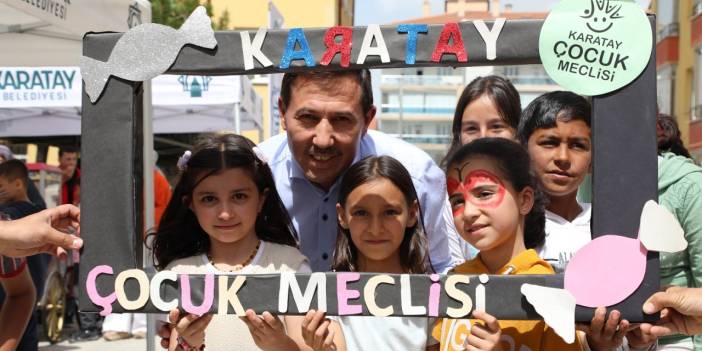 Karatay Belediyesi’nden anlamlı etkinlik: Çocuklar eğlendi, anneler unutulmadı