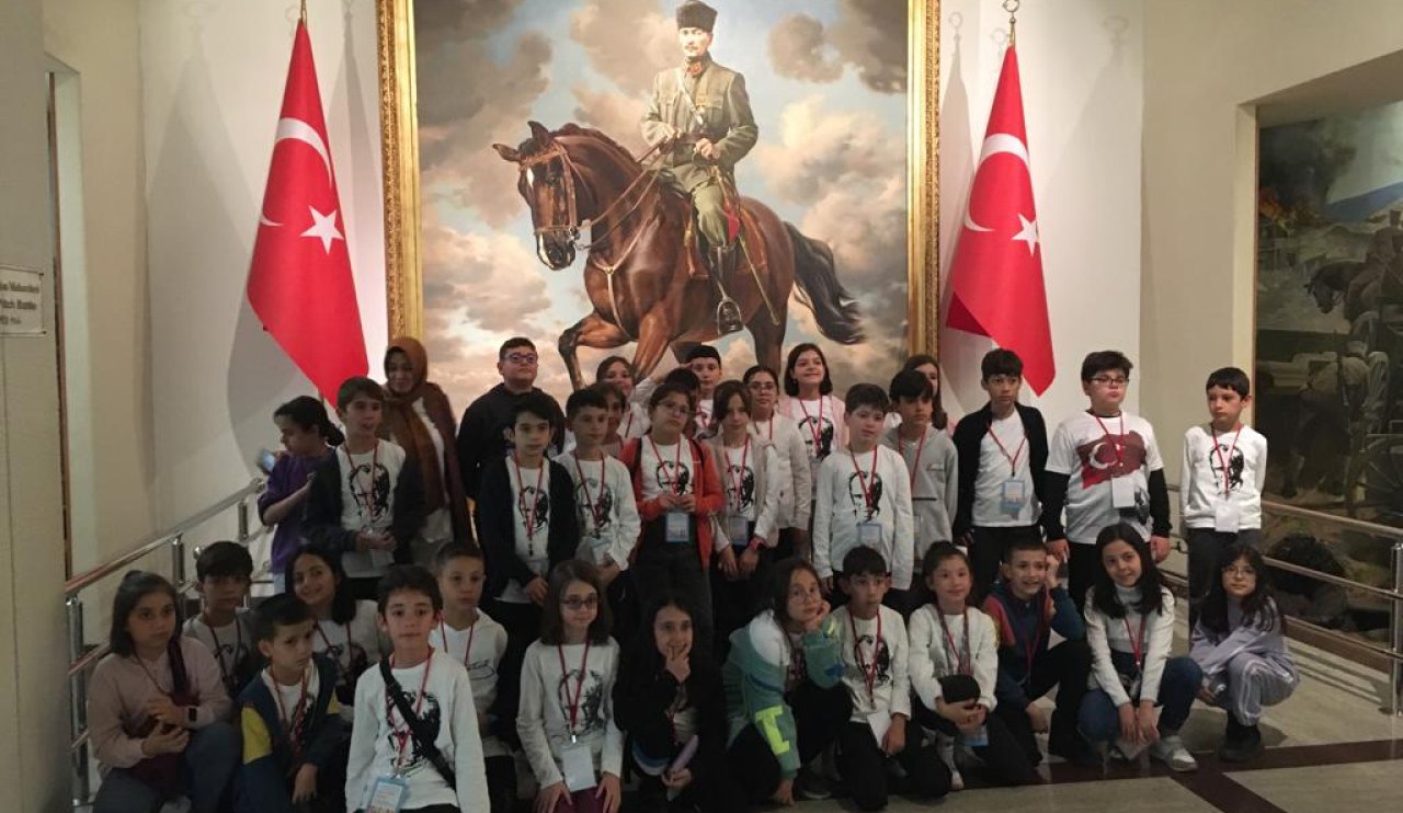 renciler-anitkabir-gezdiler-1.jpg