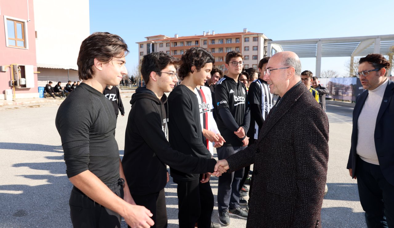 fen-lisesi-kapali-spor-salonu-7.jpg