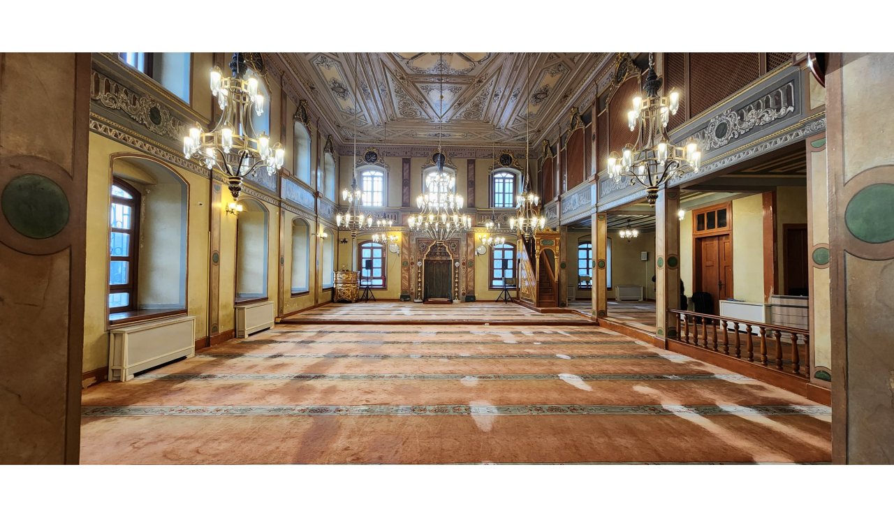 1704266165-aziz-mahmud-h-dayi-camii-4.jpeg