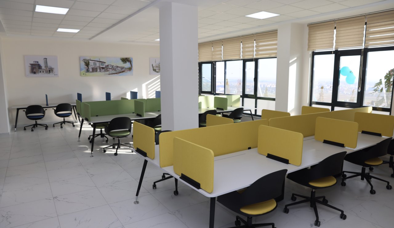 slbl8937.jpg