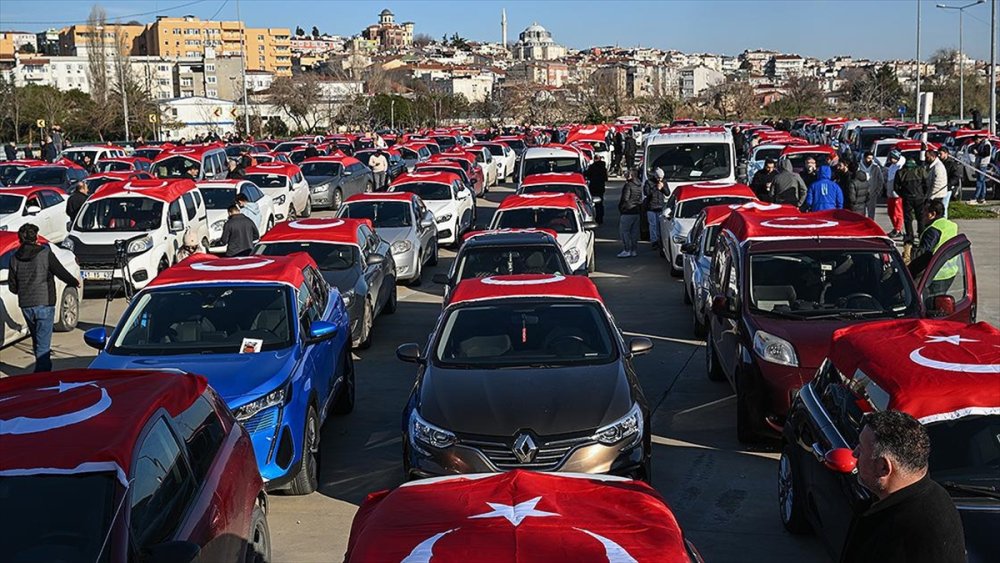 Martı çalışanları şehitler için toplandı!
