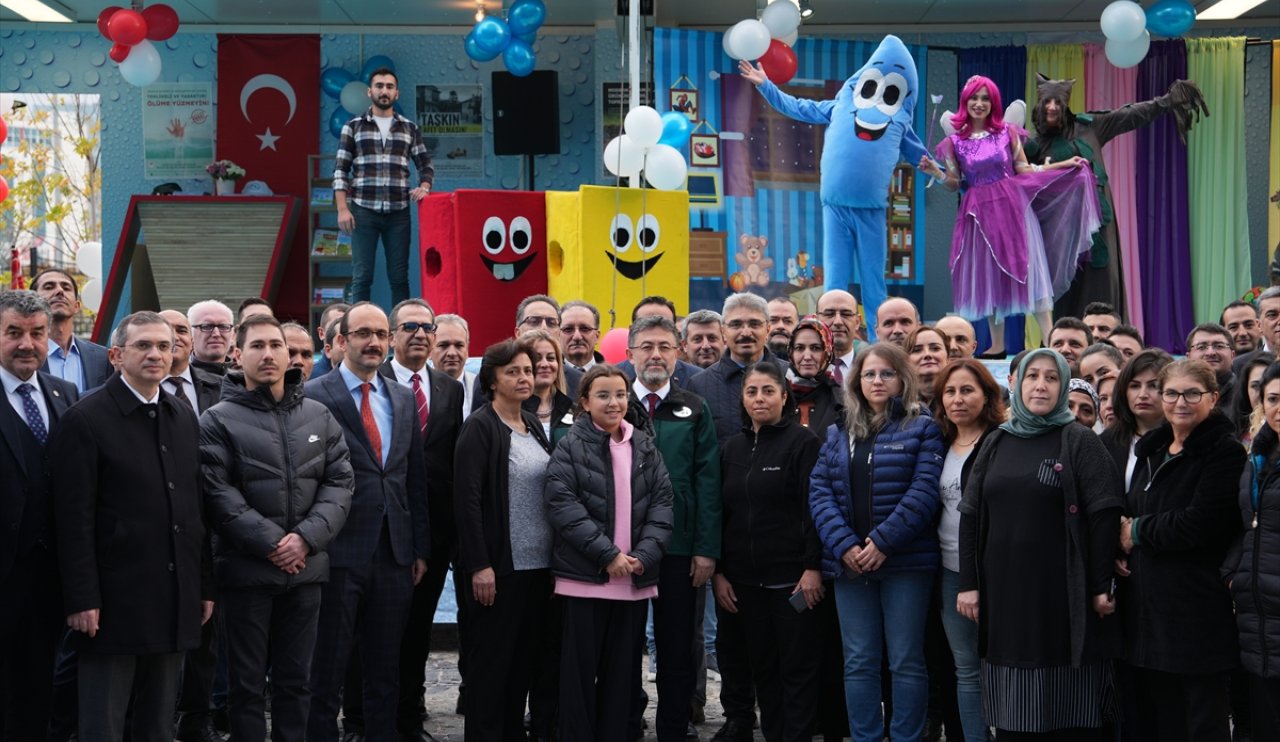 aa-20240131-33575338-33575337-dsi-tanitim-tiri-cocuklara-su-bilincini-asilamak-icin-ulkeyi-dolasiyor.jpg