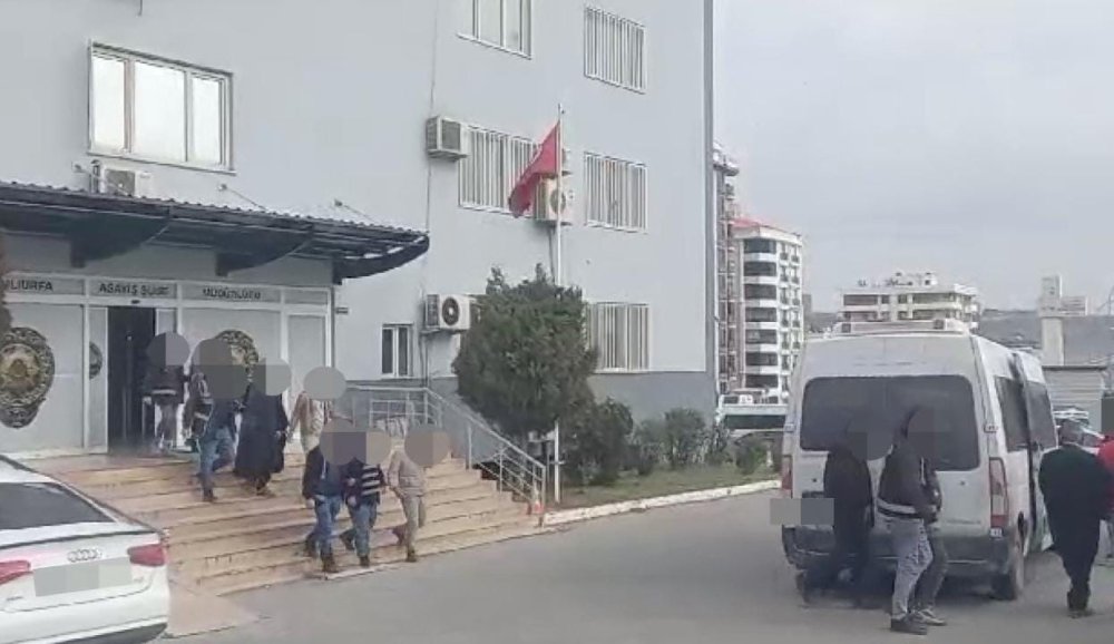Çok sayıda suçlu aranıyordu! Dev operasyon...