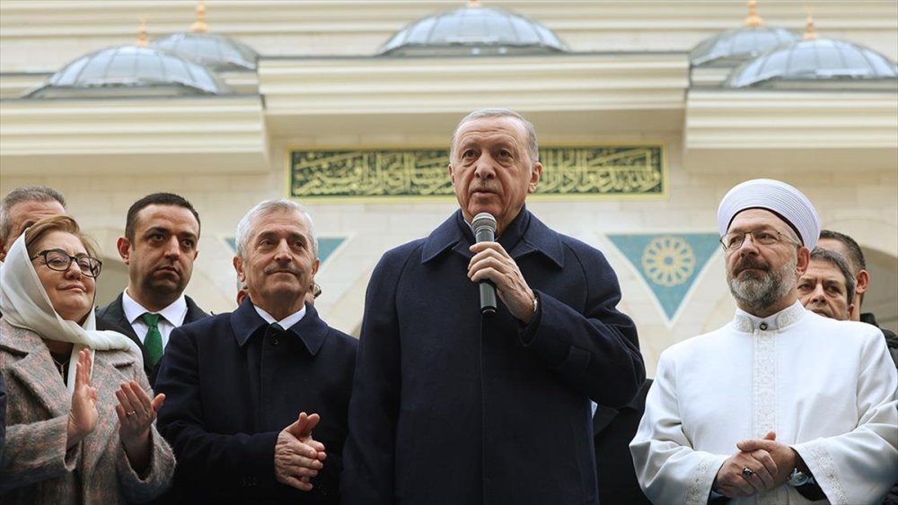 Cumhurbaşkanı Erdoğan duyurdu! Namaz kılmanın ötesinde...