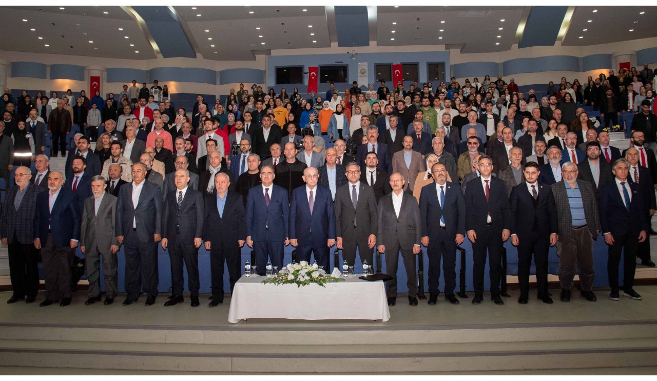 selcuk-universitesinde-milli-iradeye-darbe-28-subat-konulu-soylesi-yapildi-3.jpg