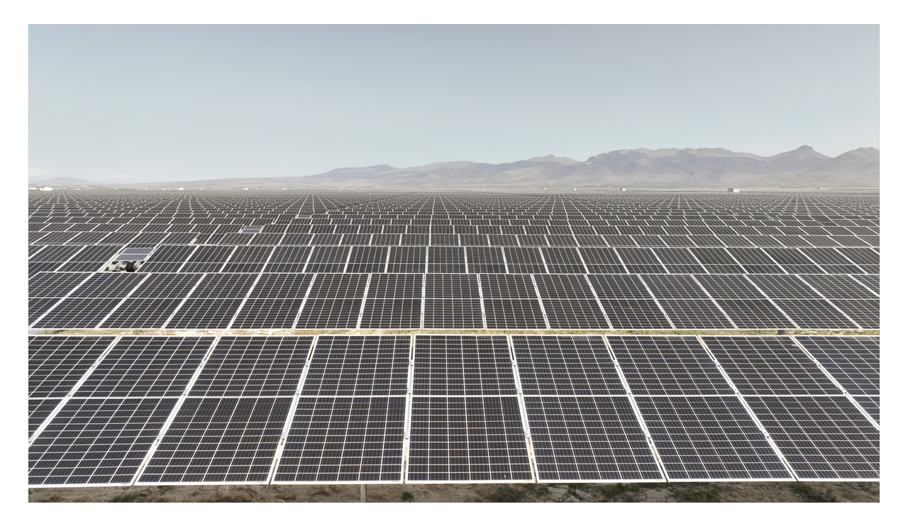 aa-20240403-34168804-34168792-kalyon-gunes-enerjisi-santrali-scada-merkezi-vaha-35-milyon-paneli-yonetiyor.jpg