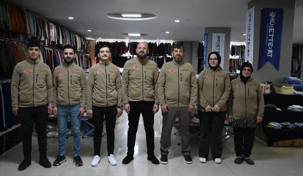 aa-20240407-34207318-34207316-cocuklar-bayram-sevincini-sevgi-paketleriyle-yasayacak.jpg