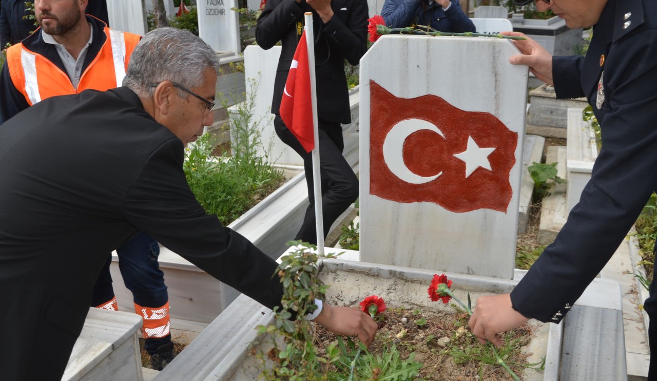 aw180030-03.jpg