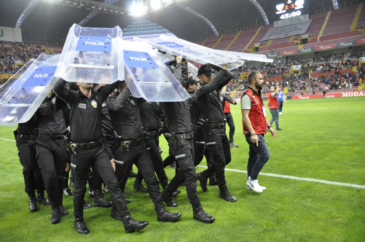 aw207401-04.jpg