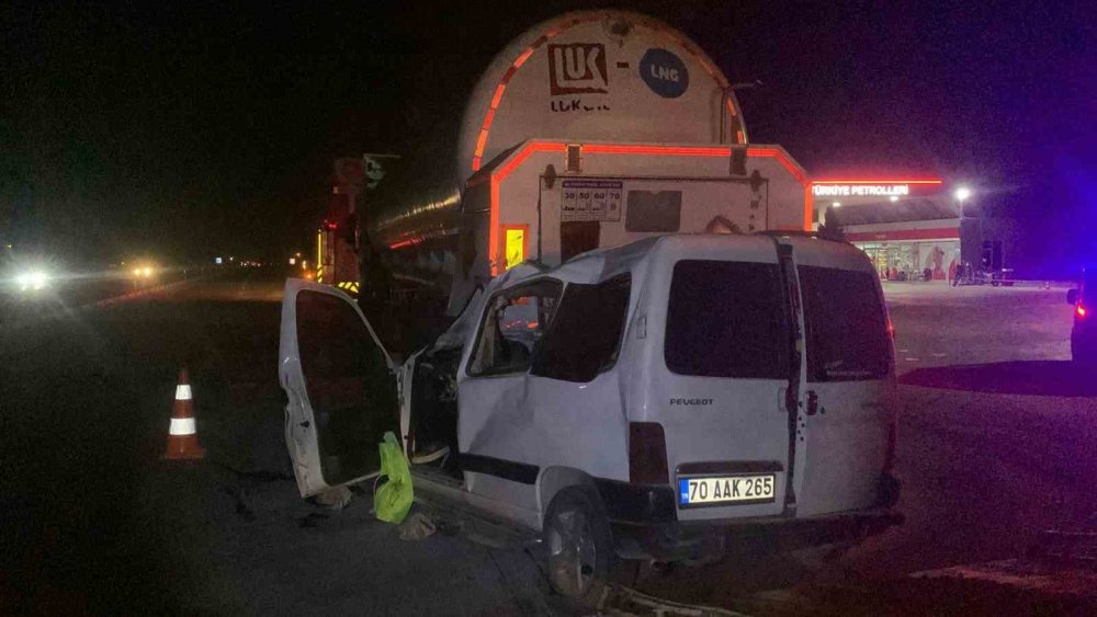 Konya- Karaman yolunda dehşet kaza! 20 yaşındaki sürücü can verdi