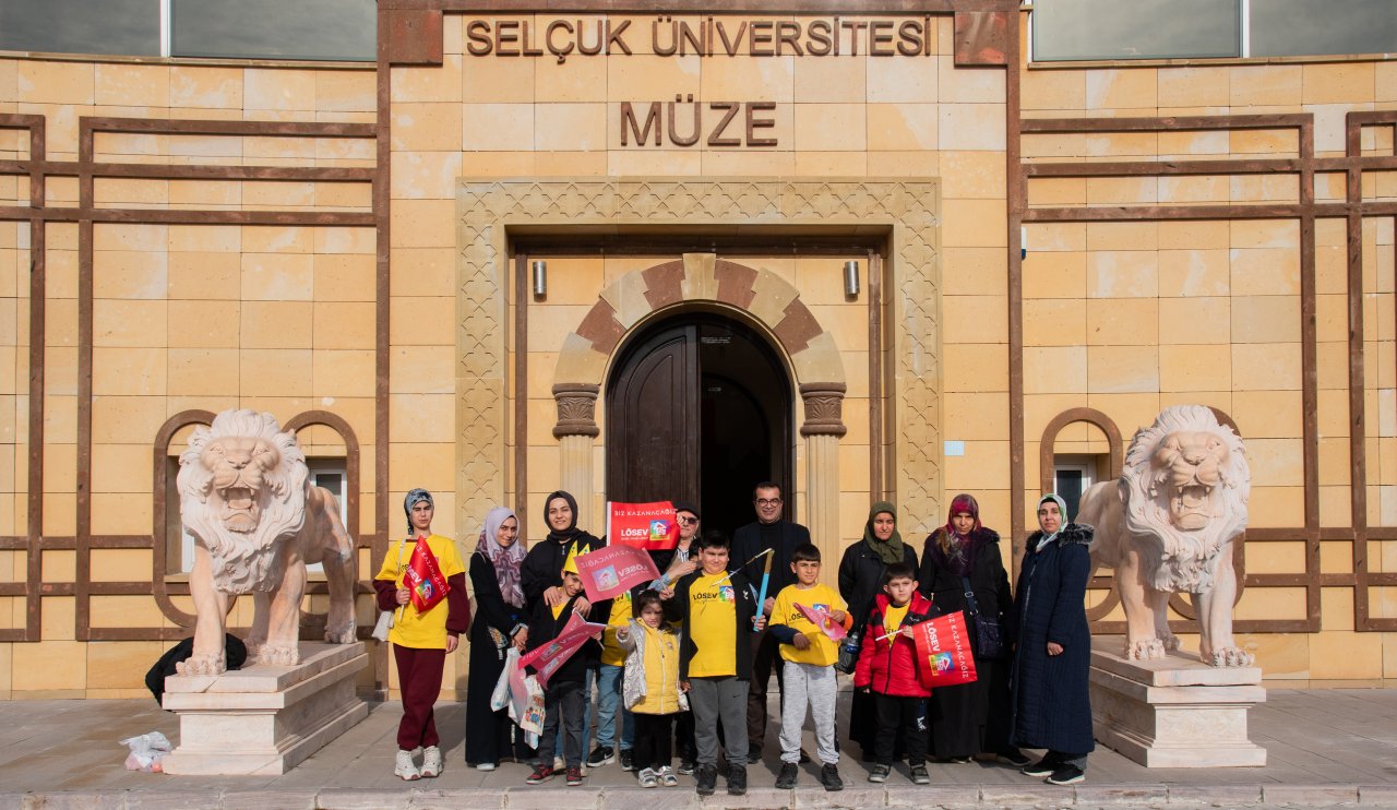 losemiyi-yenen-minik-kahramanlar-selcuk-universitesinde-bilimsel-yolculuga-cikti-5.jpg