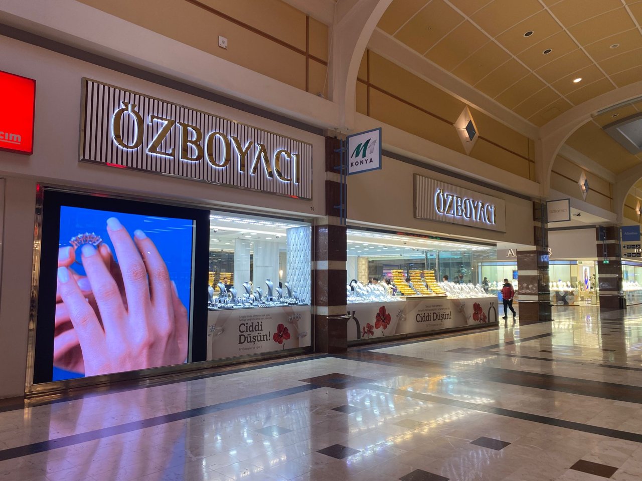 ozboyaci-altin-sevgi-gunu-1.jpg