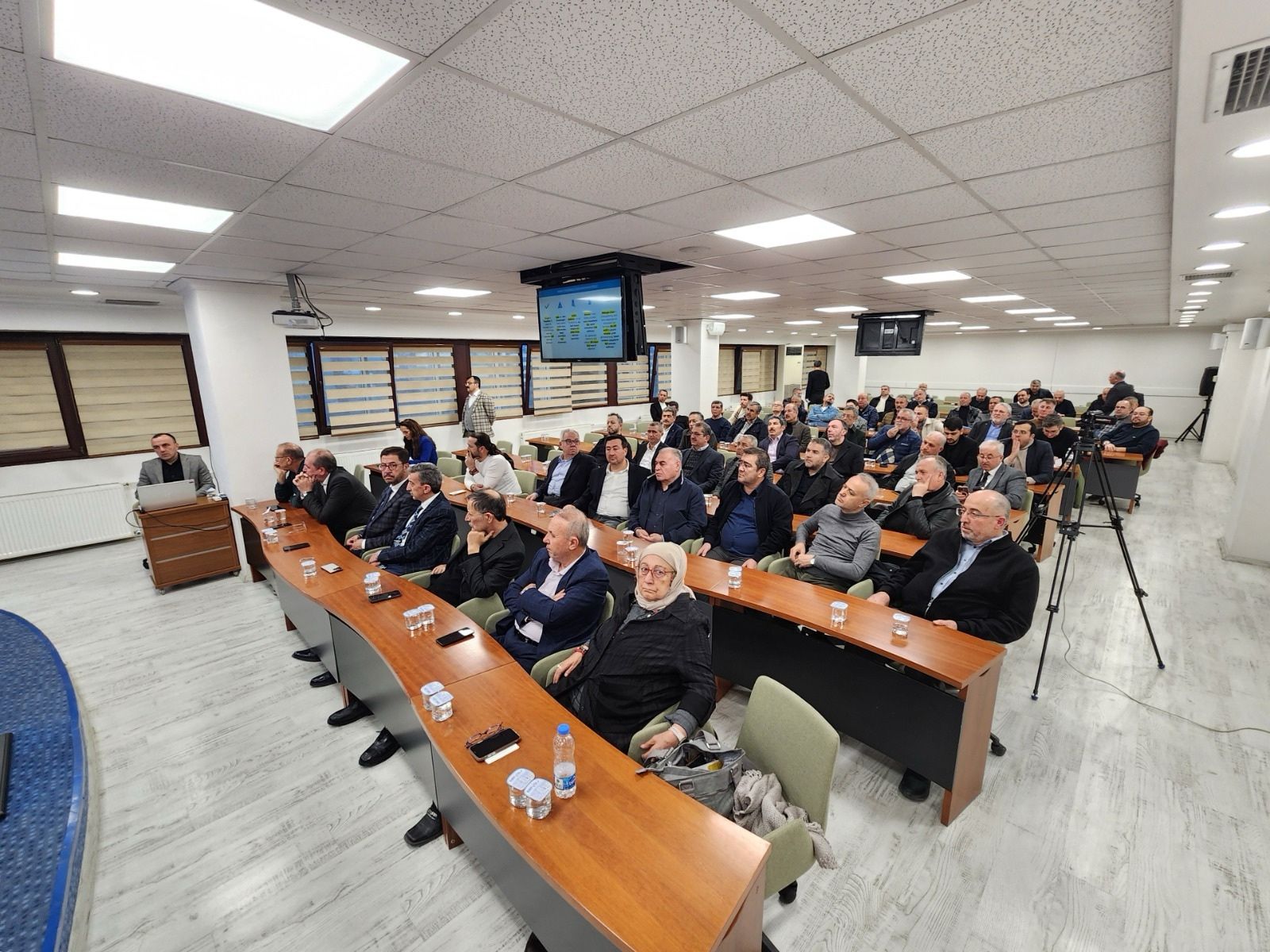 ubat-ayi-meclis-toplantisi-3.jpg