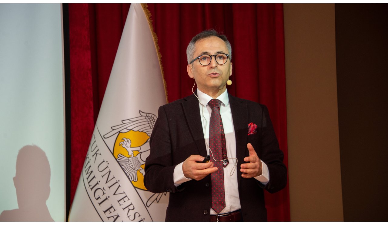 selcuk-universitesinde-saglikta-yapay-zeka-konferanslari-basladi-1.jpg