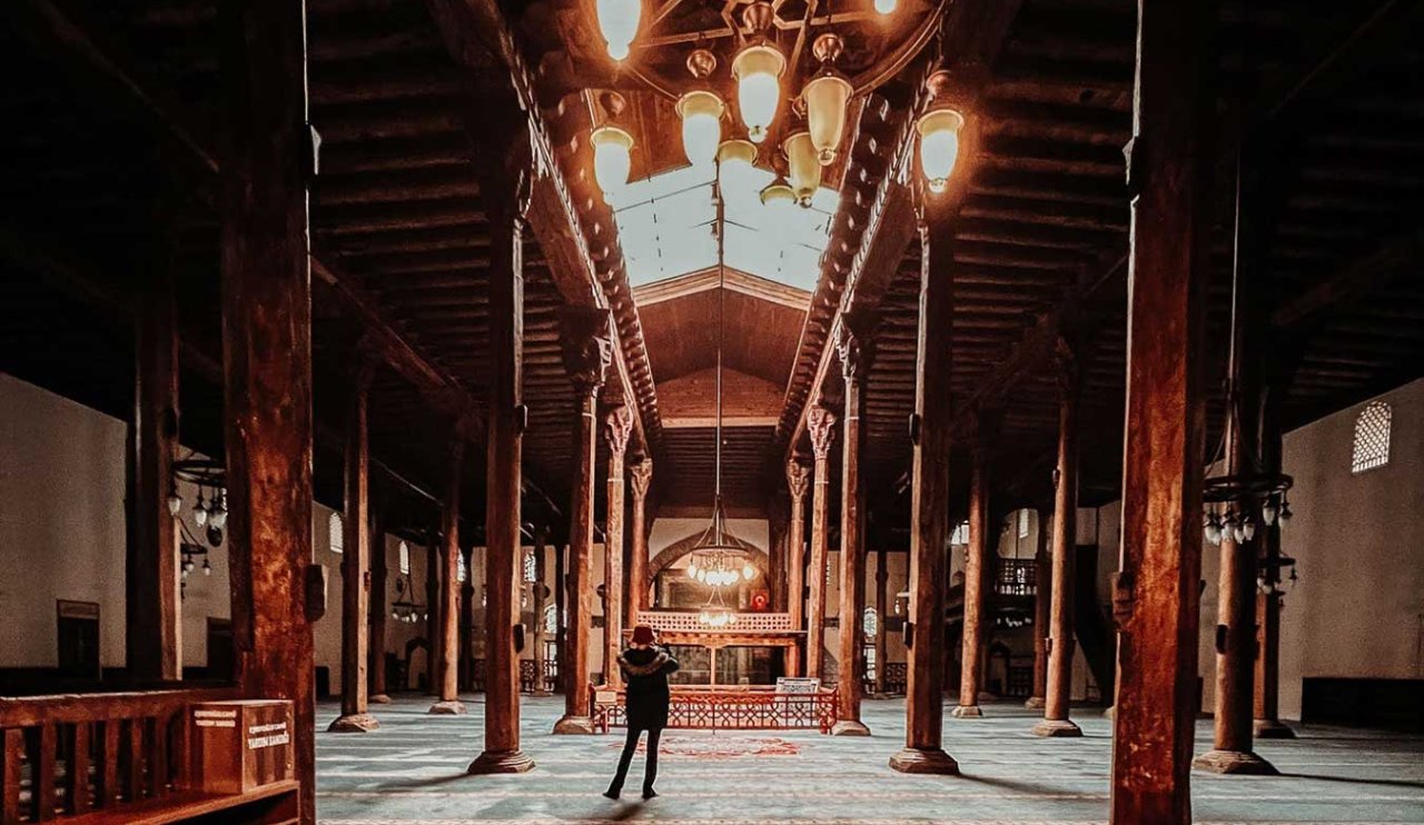 beysehir-esrefoglu-camii.jpg