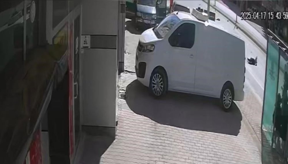 Konya’da 23 Nisan’da Sahneye Çıkacaktı, Biri Tabuta Girdi, Dİğeri Hastanede