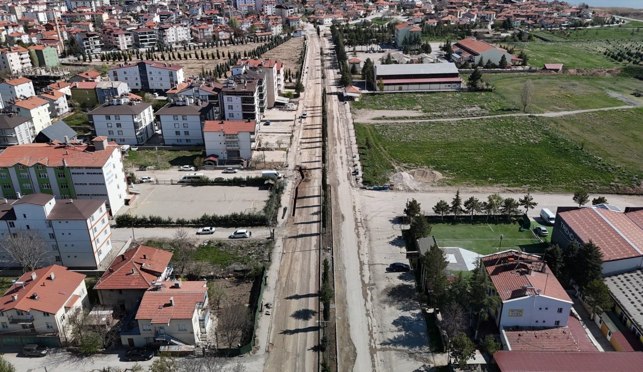 baskan-bayindir-2025-yili-beysehirde-asfalt-yili-olacak-2.jpg