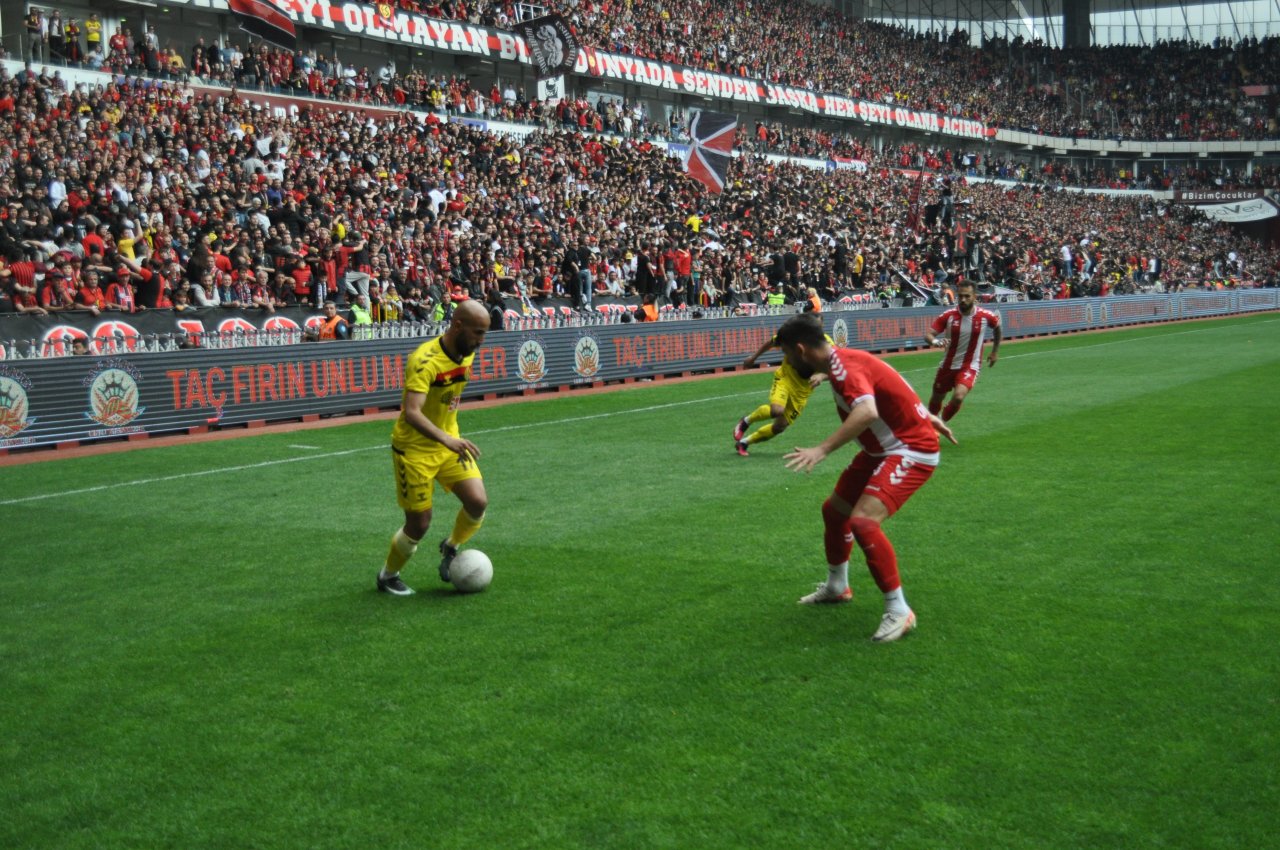 aw442250-04.jpg