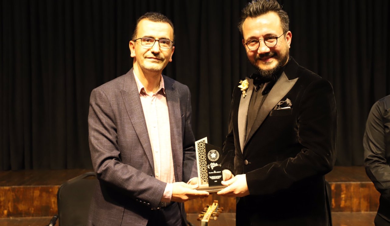 konser-plaket-takdimi-2.jpg