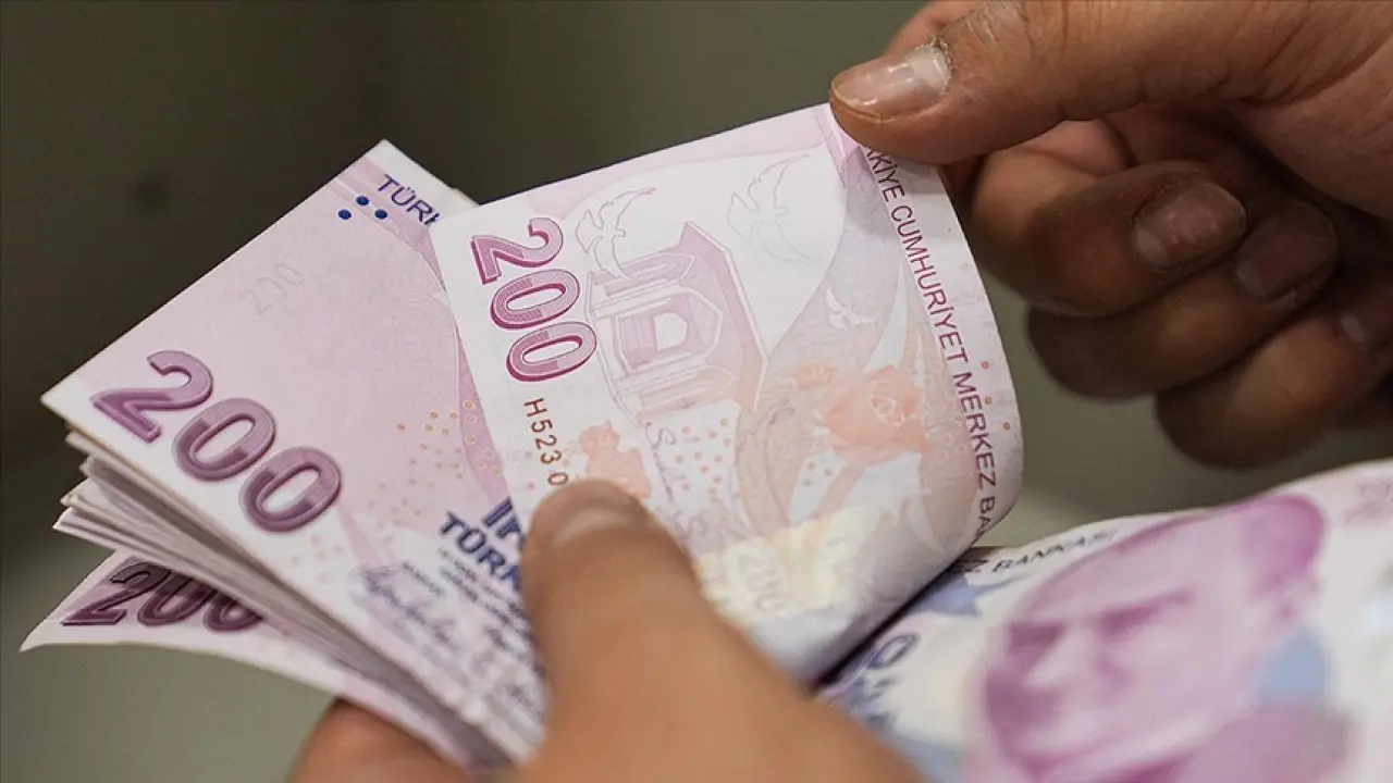 Asgari ücretin yeni rakamını o banka açıkladı 4