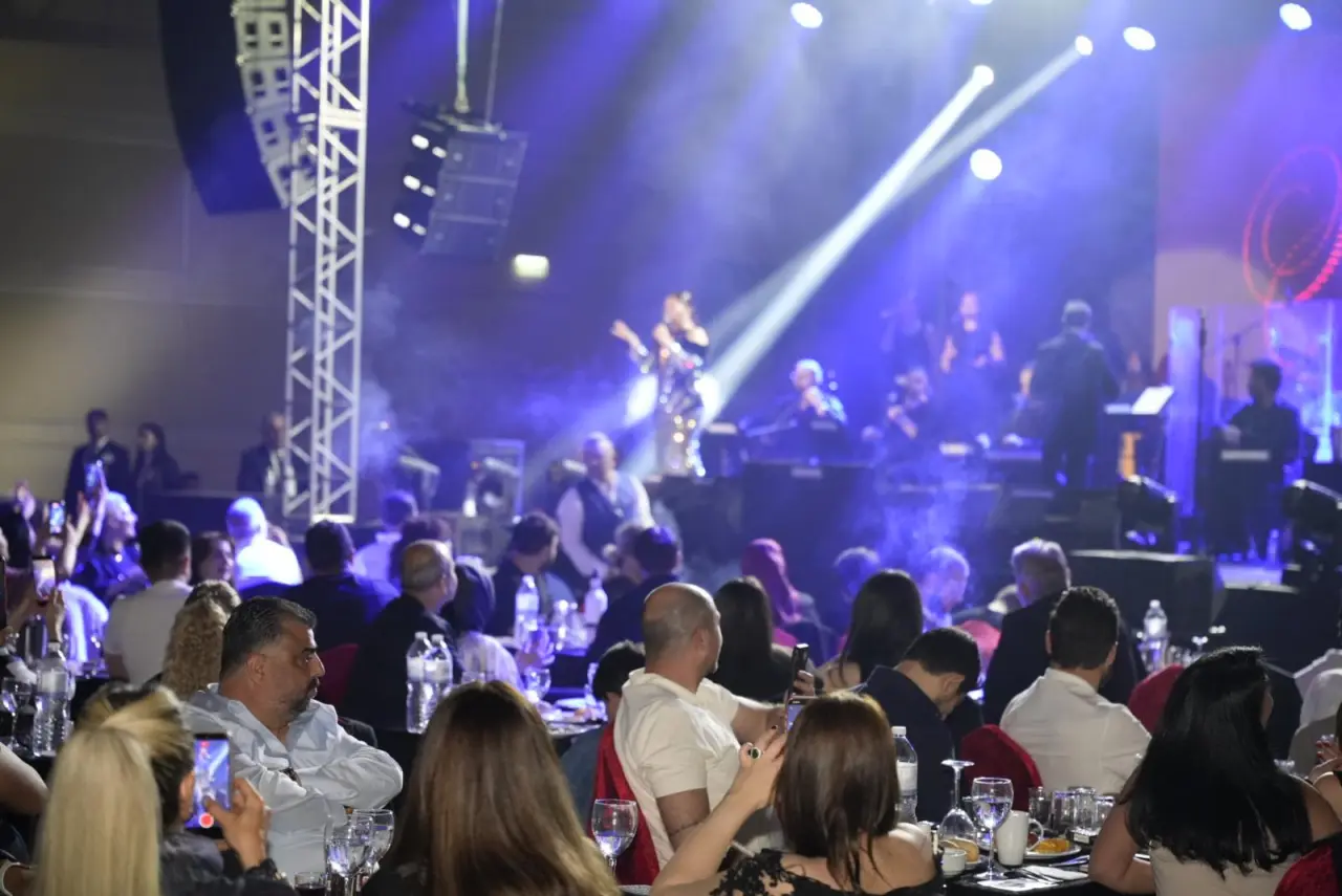Sibel Can Konya’yı coşturdu! Konsere yoğun ilgi 3