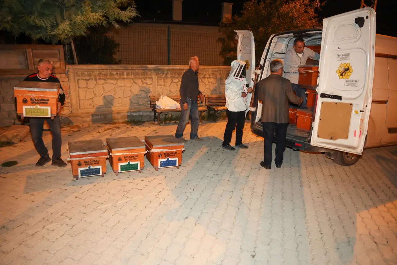 Konya’da arıcılara büyük destek: Yüzlerce kovan dağıtıldı! 4
