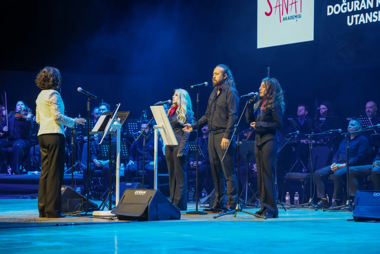 Konya Selçuklu’da kültür-sanat gecesi: Necip Fazıl sahnede yaşatıldı 7