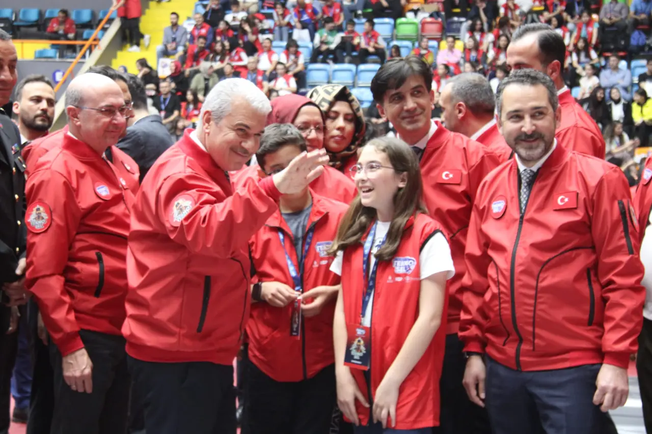 Konya’da teknoloji rüzgarı! TEKNOSEL 2026 kapılarını açtı 7