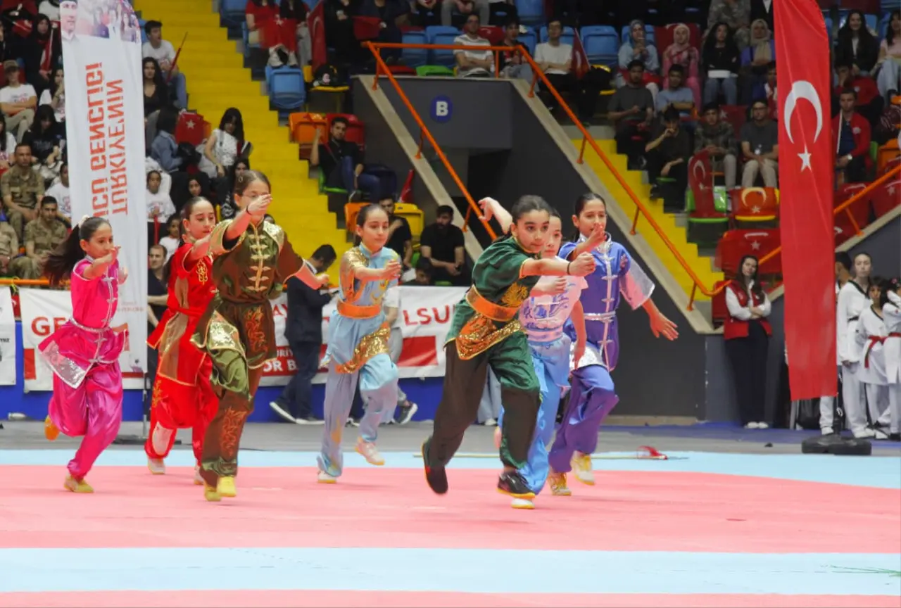 Konya’da 19 Mayıs coşkusu: Gençlik ve Spor Bayramı Kutlandı 6