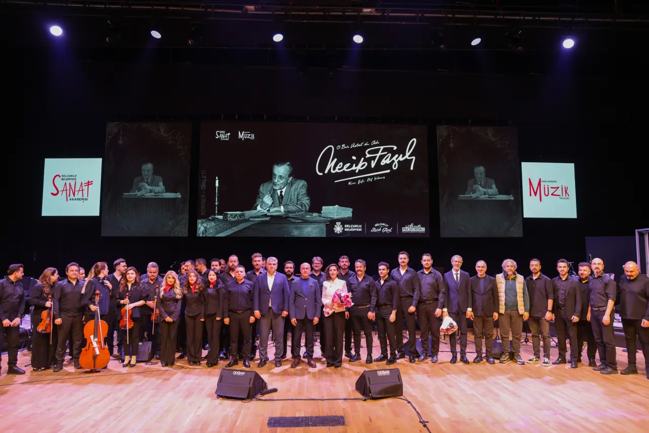 Konya Selçuklu’da kültür-sanat gecesi: Necip Fazıl sahnede yaşatıldı 9