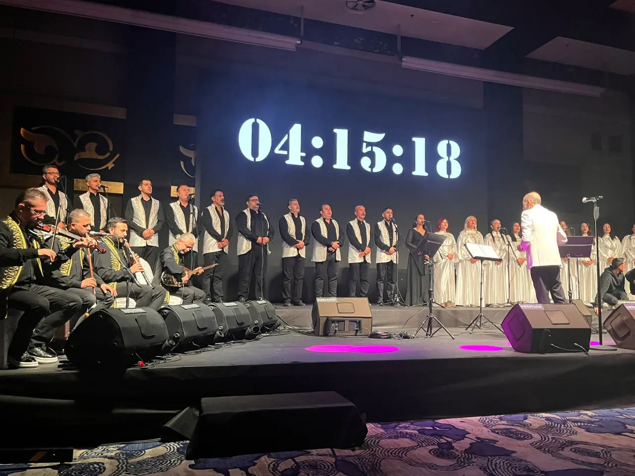Konya’da yardım gecesine yoğun ilgi! Gelirler depremzedelere bağışlandı 2
