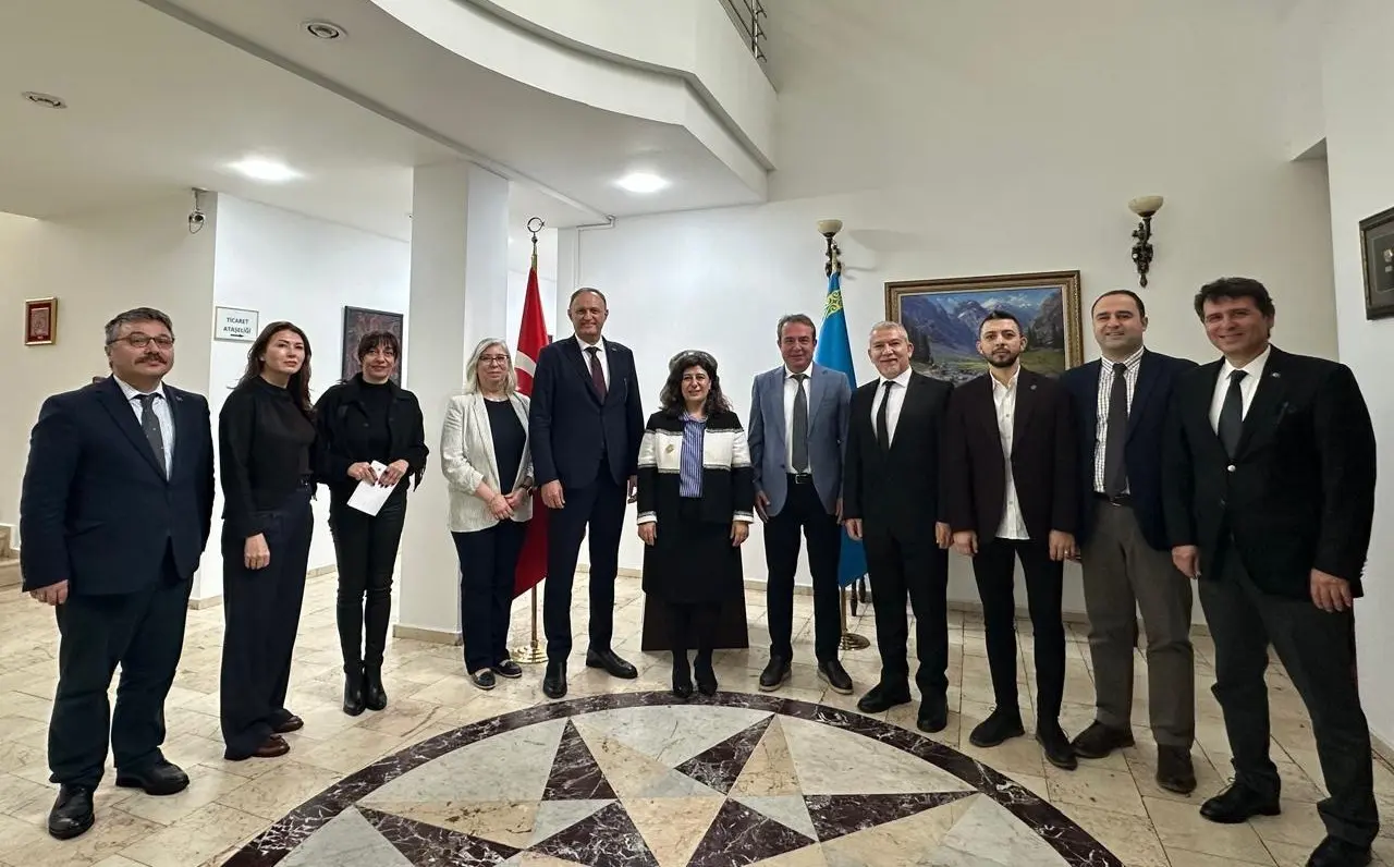 VİAD’dan ata yurduna güçlü mesaj! Dev iş birliği masada 8