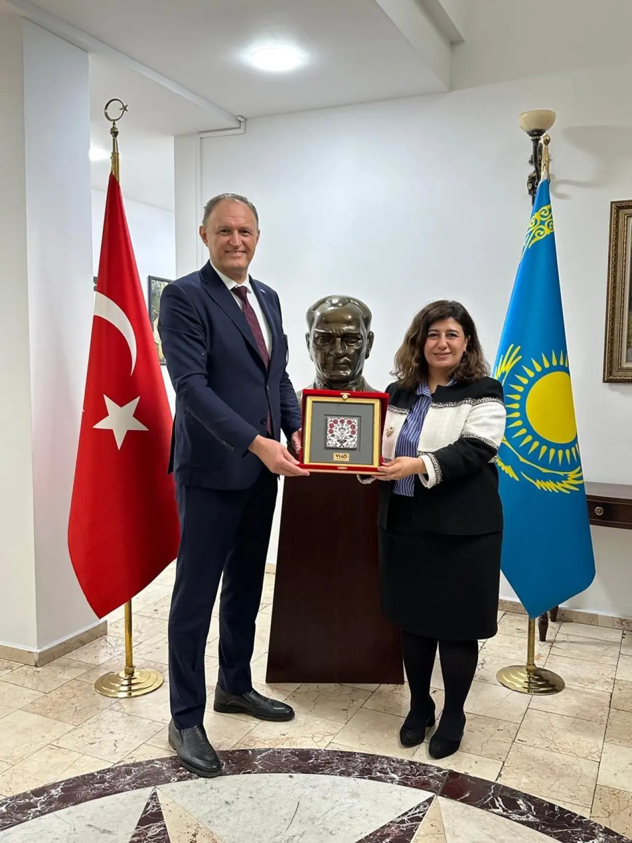 VİAD’dan ata yurduna güçlü mesaj! Dev iş birliği masada 9