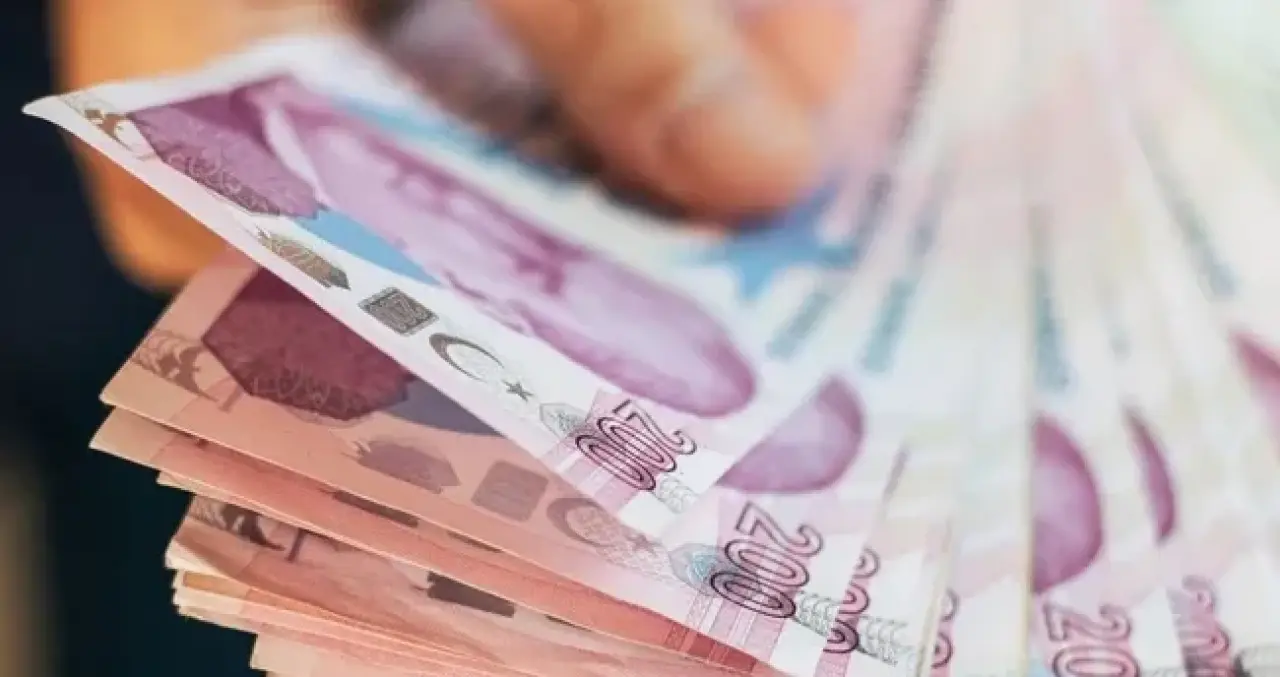 Dar gelirliye asgari ücret ayarında düzenli nakdi destek geliyor! 1