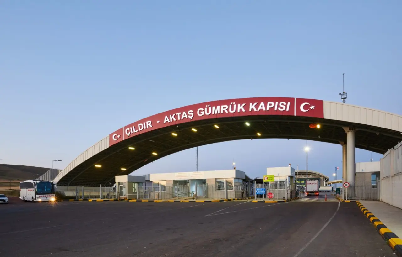 Sınır kapılarında yeni geçiş dönemi başladı 3