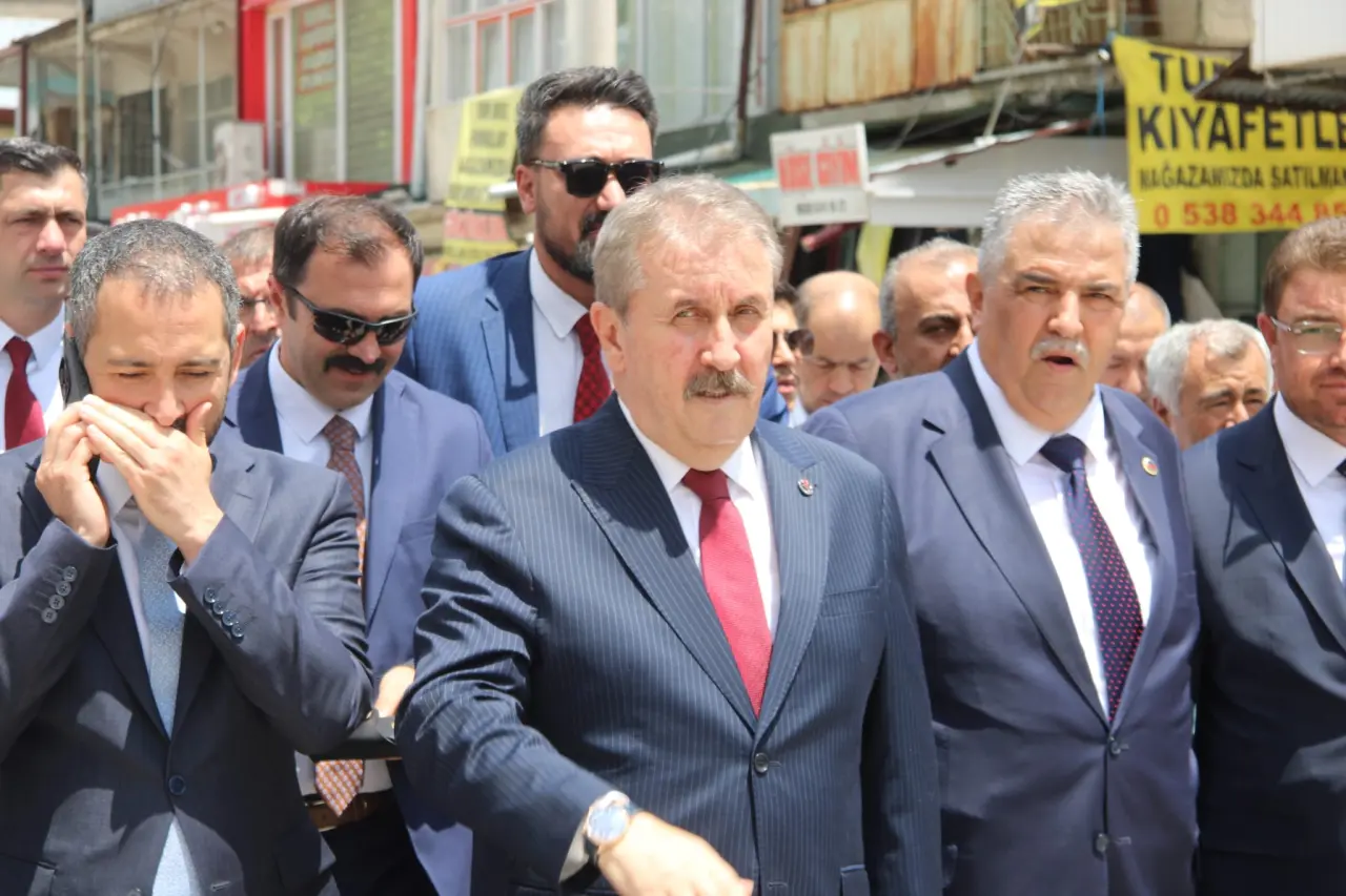 Konya'da konuşan Mustafa Destici: "Emekli maaşı 30 bin lira olmalı!" 5