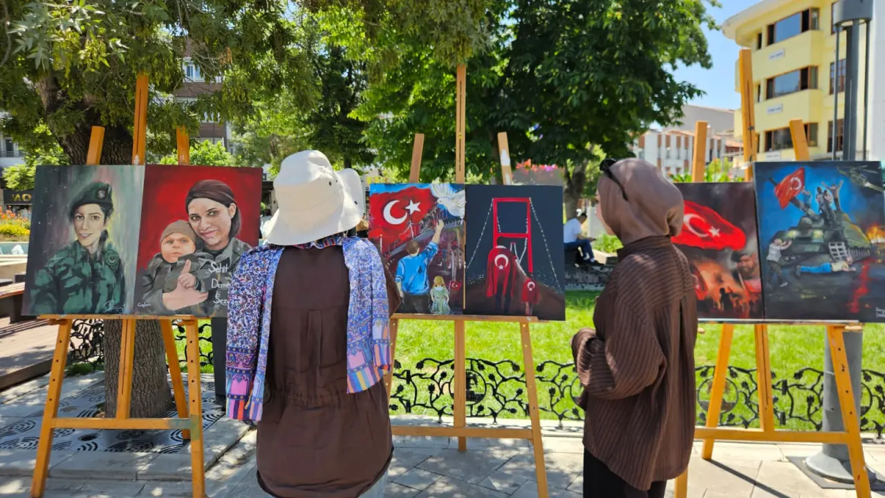 Konya'da NEÜ öğrencilerinden 15 Temmuz’a özel sergi 7