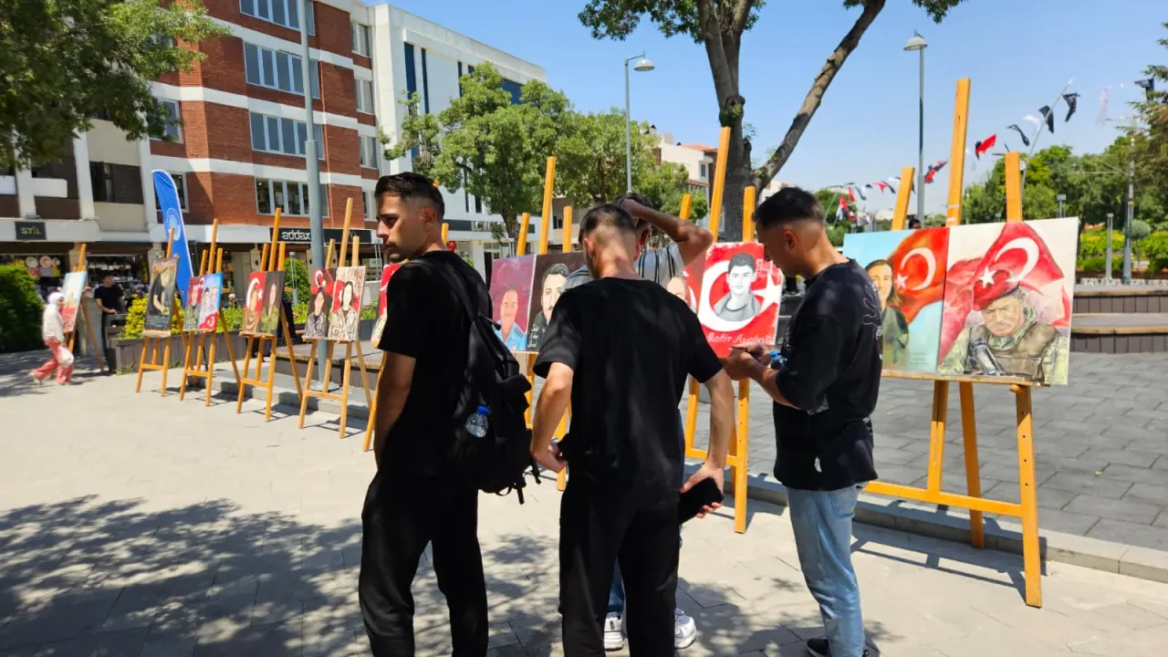Konya'da NEÜ öğrencilerinden 15 Temmuz’a özel sergi 8