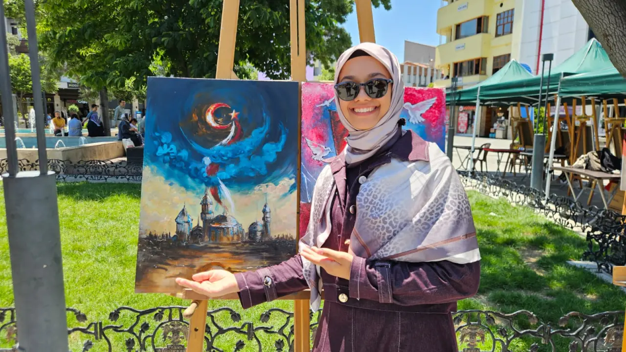 Konya'da NEÜ öğrencilerinden 15 Temmuz’a özel sergi 5